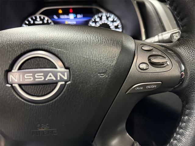 Photo of 2023 Pearl White Tricoat Nissan Murano