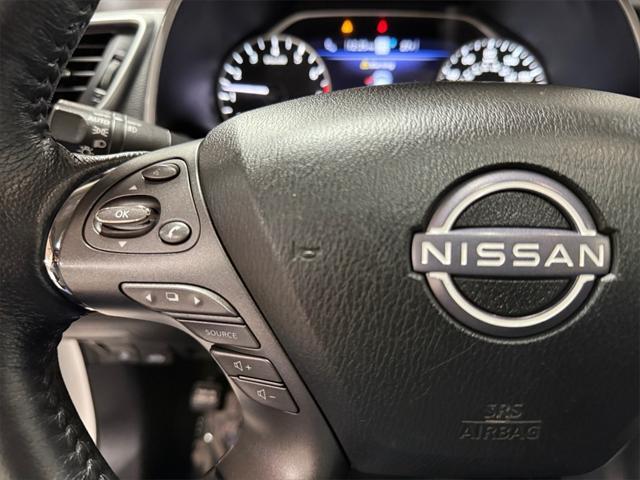 Photo of 2023 Pearl White Tricoat Nissan Murano