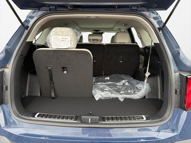 Photo of 2025 Midnight Lake Blue Kia Sorento