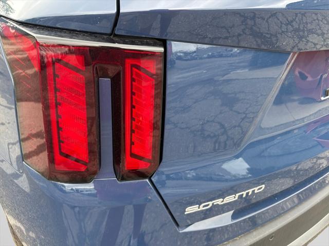 Photo of 2025 Midnight Lake Blue Kia Sorento