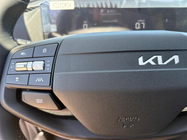 Photo of 2026 White Kia Sportage