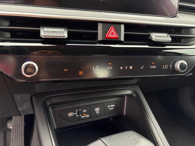 Photo of 2025 Interstellar Gray Kia K5