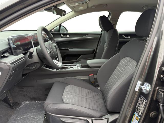 Photo of 2025 Interstellar Gray Kia K5