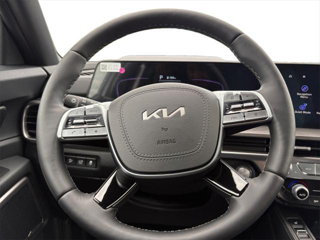 Photo of 2025 Glacial White Pearl Kia Telluride