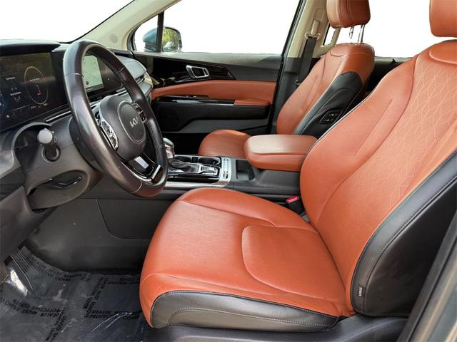 Photo of 2024 Astra Blue Kia Carnival