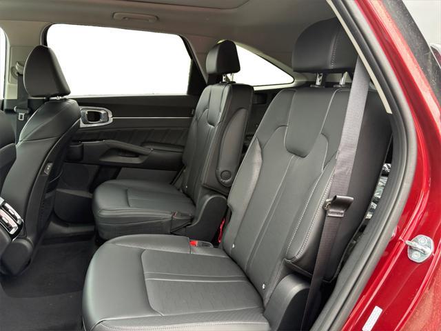 Photo of 2025 Dawning Red Kia Sorento