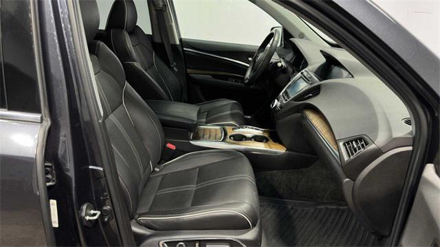 Photo of 2019 Gunmetal Metallic Acura MDX