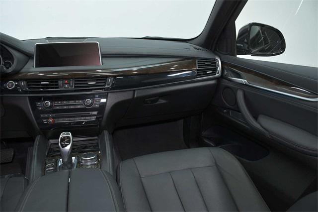 Photo of 2019 Jet Black BMW X6