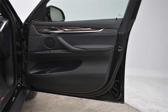 Photo of 2019 Jet Black BMW X6