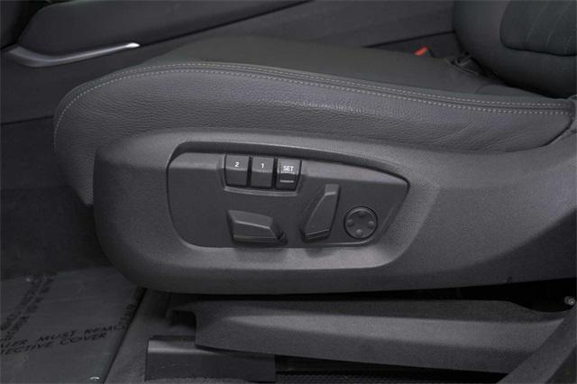 Photo of 2019 Jet Black BMW X6