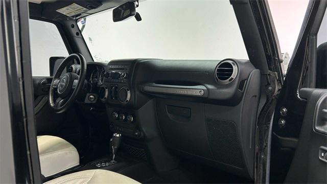 Photo of 2017 Black Clearcoat Jeep Wrangler Unlimited