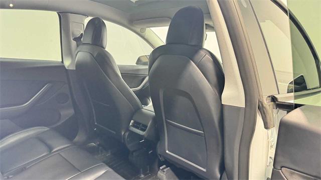 Photo of 2022 Pearl White Multi-Coat Tesla Model Y