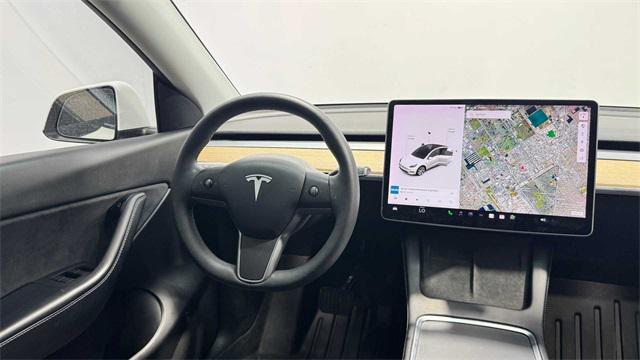 Photo of 2022 Pearl White Multi-Coat Tesla Model Y