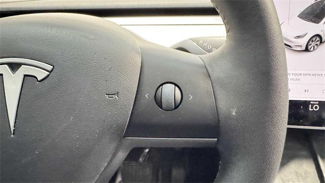 Photo of 2022 Pearl White Multi-Coat Tesla Model Y