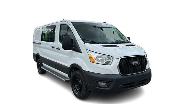 Photo of 2022 Oxford White Ford Transit-250