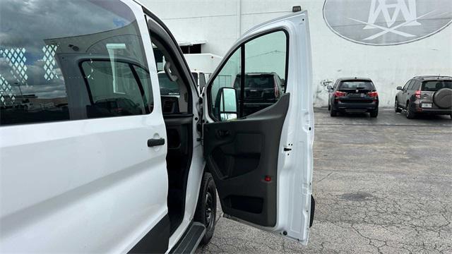 Photo of 2022 Oxford White Ford Transit-250