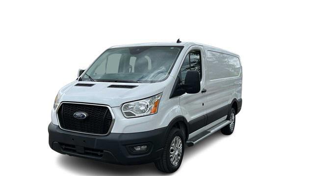 Photo of 2022 Oxford White Ford Transit-250