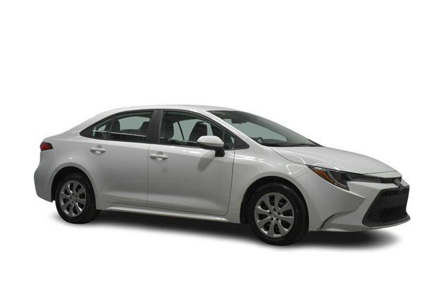 Photo of 2021 Super White Toyota Corolla