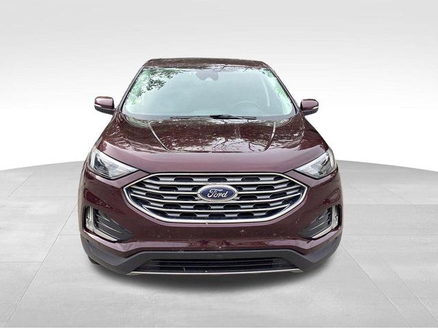 Photo of 2024 Burgundy Ford Edge