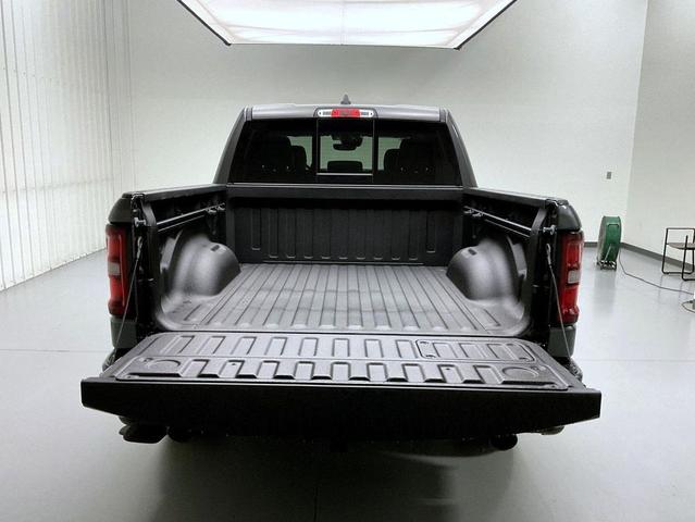 Photo of 2026 Granite Crystal Metallic Clearcoat RAM 1500
