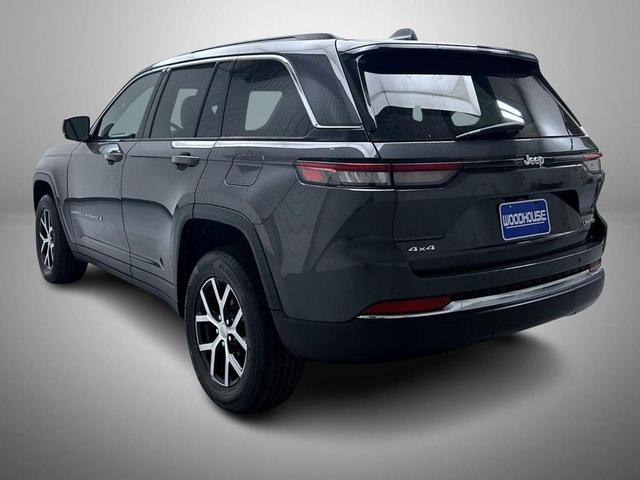 Photo of 2024 Baltic Gray Metallic Clearcoat Jeep Grand Cherokee