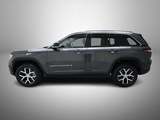 Photo of 2024 Baltic Gray Metallic Clearcoat Jeep Grand Cherokee