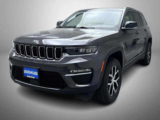 Photo of 2024 Baltic Gray Metallic Clearcoat Jeep Grand Cherokee