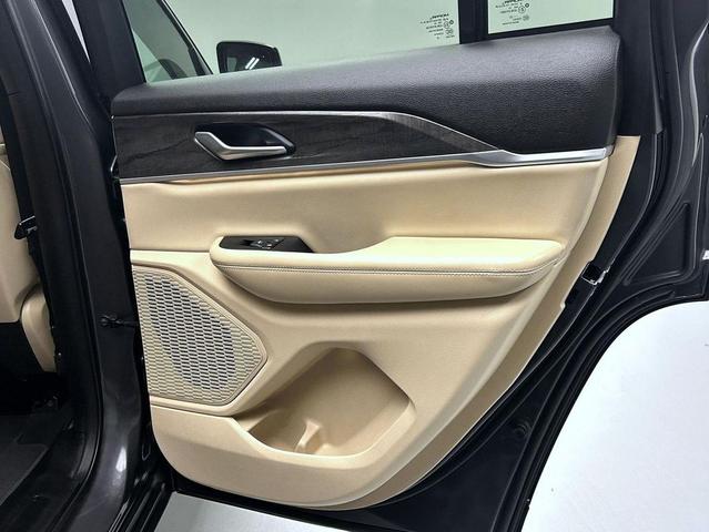 Photo of 2024 Baltic Gray Metallic Clearcoat Jeep Grand Cherokee