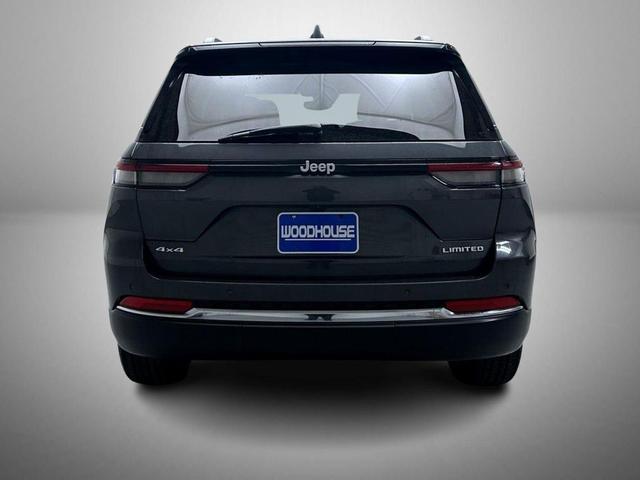 Photo of 2024 Baltic Gray Metallic Clearcoat Jeep Grand Cherokee