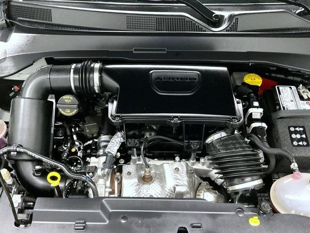 Photo of 2024 Bright White Clearcoat Jeep Compass