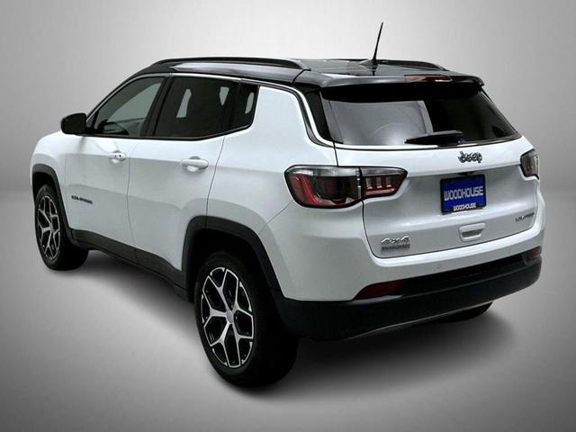Photo of 2024 Bright White Clearcoat Jeep Compass