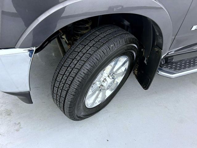 Photo of 2022 Granite Crystal Metallic Clearcoat RAM 3500