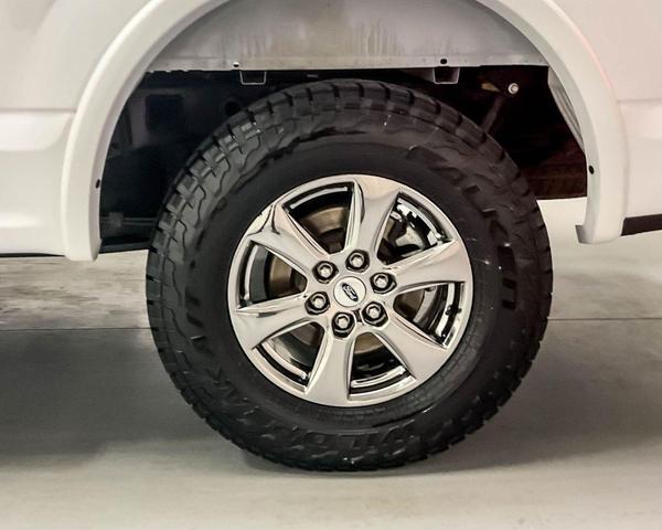 Photo of 2020 Oxford White Ford F-150
