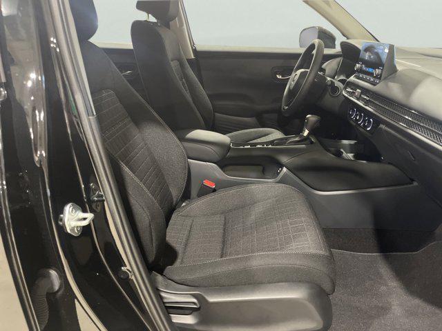 Photo of 2025 Crystal Black Pearl Honda HR-V