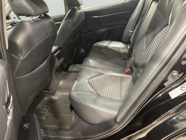 Photo of 2019 Midnight Black Metallic Toyota Camry