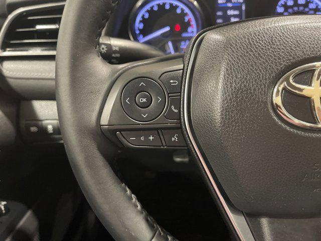 Photo of 2019 Midnight Black Metallic Toyota Camry