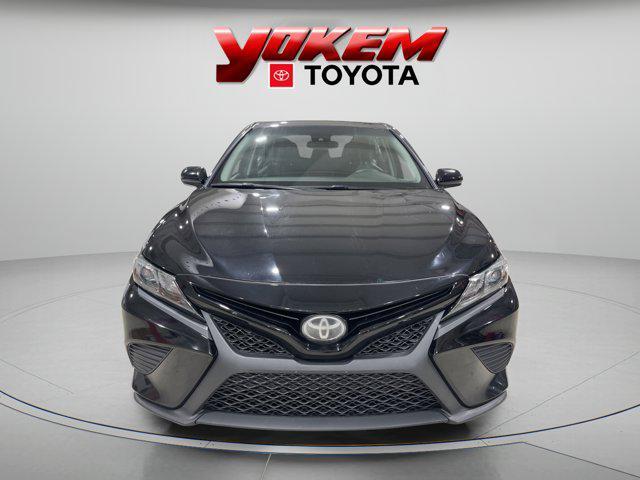 Photo of 2019 Midnight Black Metallic Toyota Camry