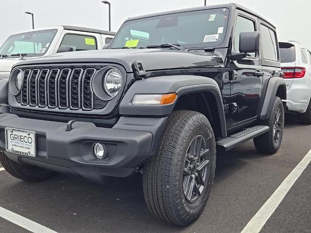 Photo of 2025 Black Clearcoat Jeep Wrangler