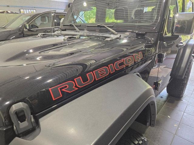 Photo of 2023 Black Clearcoat Jeep Wrangler