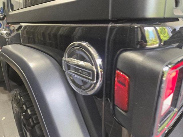 Photo of 2023 Black Clearcoat Jeep Wrangler