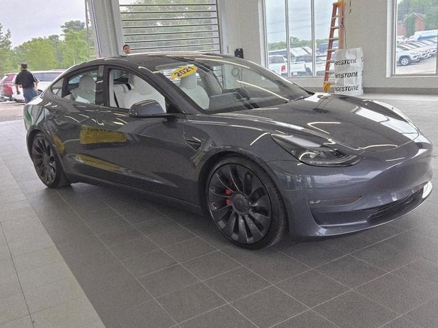 Photo of 2023 Midnight Silver Metallic Tesla Model 3