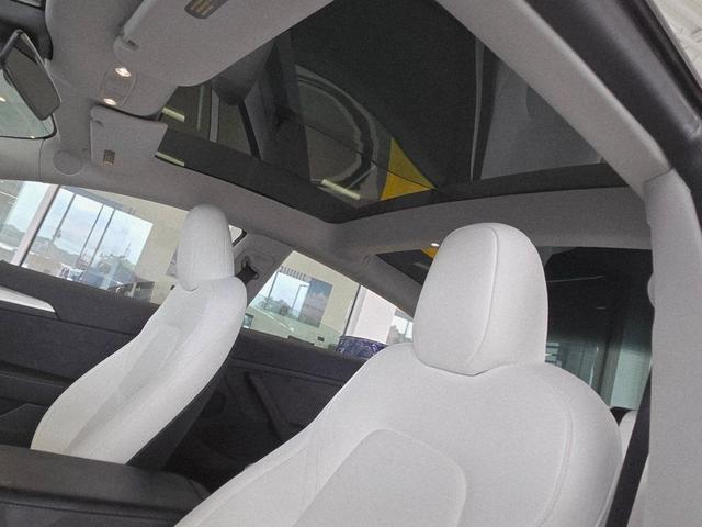 Photo of 2023 Midnight Silver Metallic Tesla Model 3
