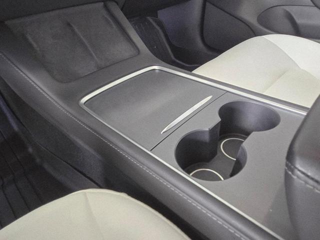 Photo of 2023 Midnight Silver Metallic Tesla Model 3