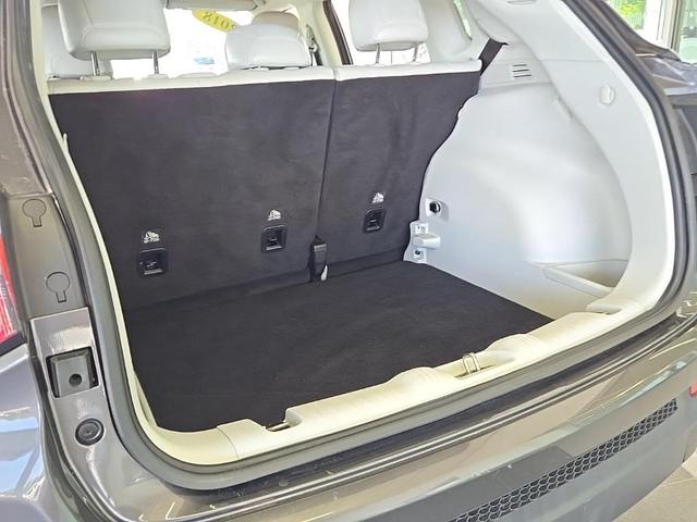 Photo of 2018 Granite Crystal Clearcoat Metallic Jeep Compass