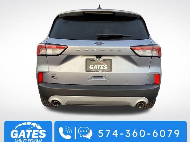 Photo of 2022 Iced Blue Silver Metallic Ford Escape