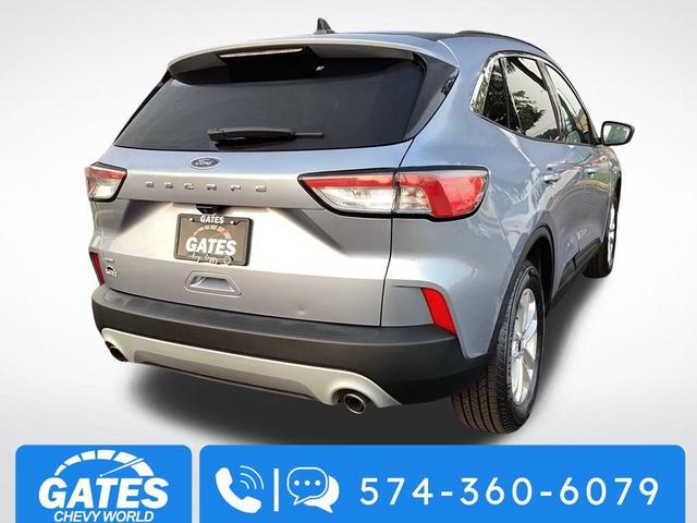 Photo of 2022 Iced Blue Silver Metallic Ford Escape