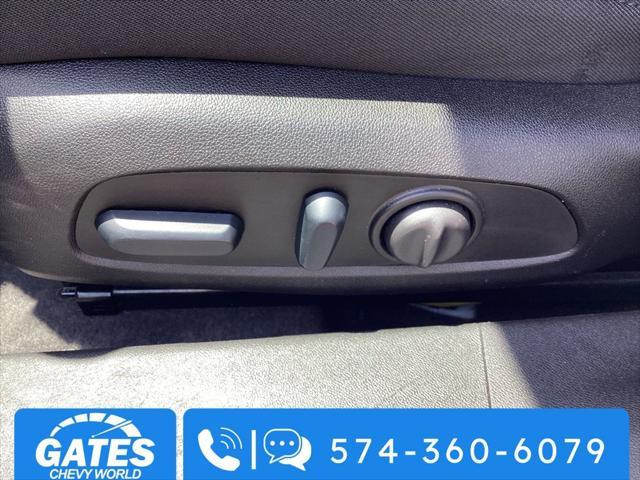 Photo of 2024 Summit White Chevrolet Malibu