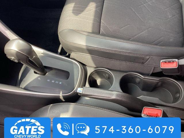 Photo of 2022 Summit White Chevrolet Trax