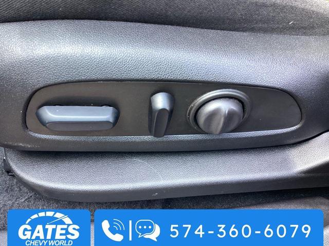 Photo of 2024 Summit White Chevrolet Equinox