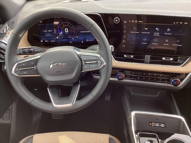 Photo of 2026 Mosaic Black Metallic Chevrolet Equinox